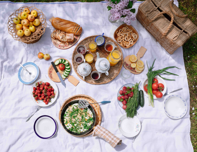 Best Picnic Foods: Essential Items for a Perfect Outdoor Meal